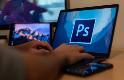 ps怎么把圖片變?yōu)榫艑m格圖?這個(gè)方法讓你一看就會!